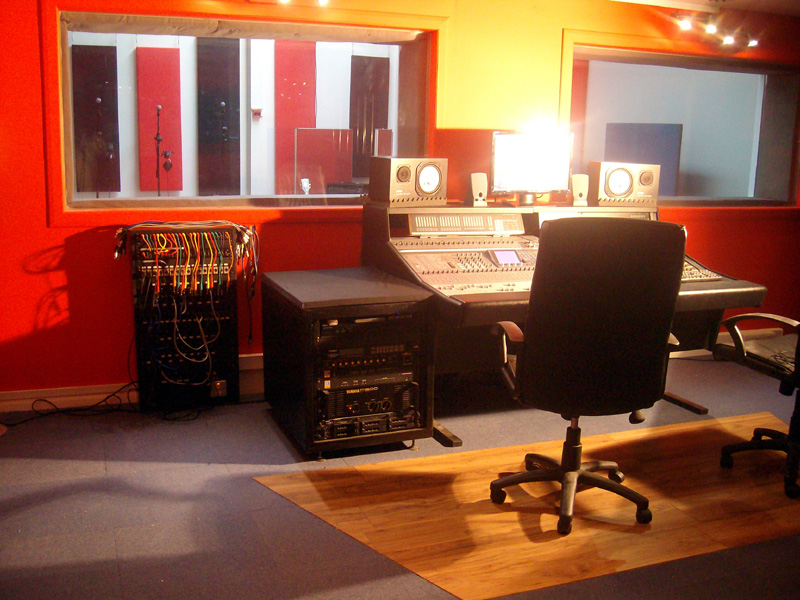 Image: https://drwatsonaudio.co.uk/ctrrroom10.jpg