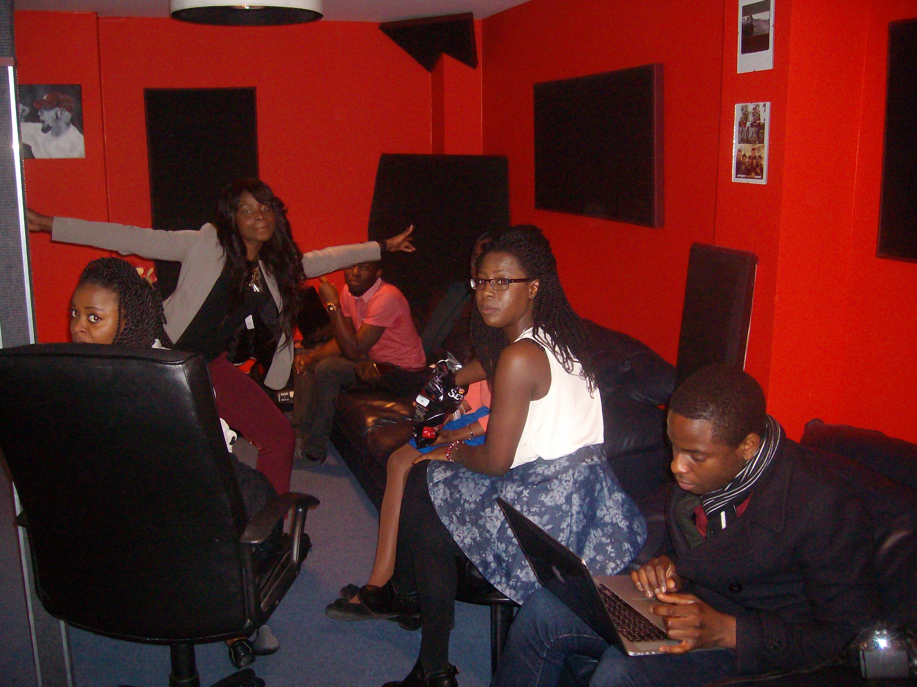 Image: https://drwatsonaudio.co.uk/girls.jpeg